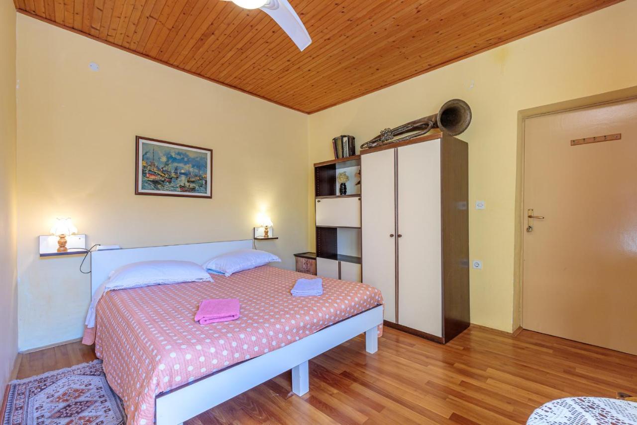 Rooms Nela Hum Экстерьер фото