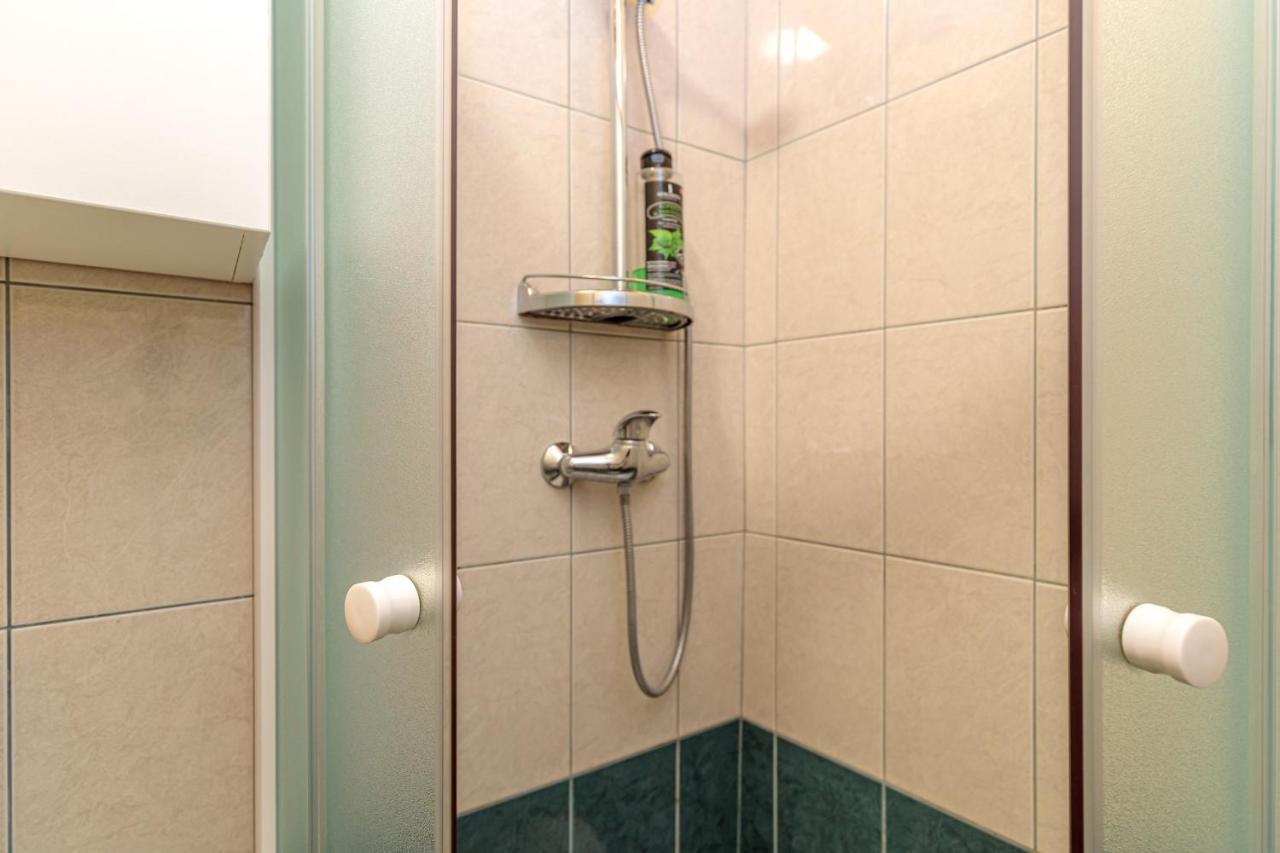 Rooms Nela Hum Экстерьер фото